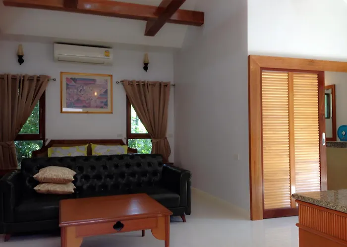 Damnoen Care Resort