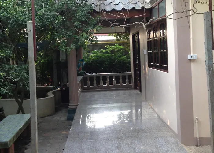 Resort Damnoen Care 3*